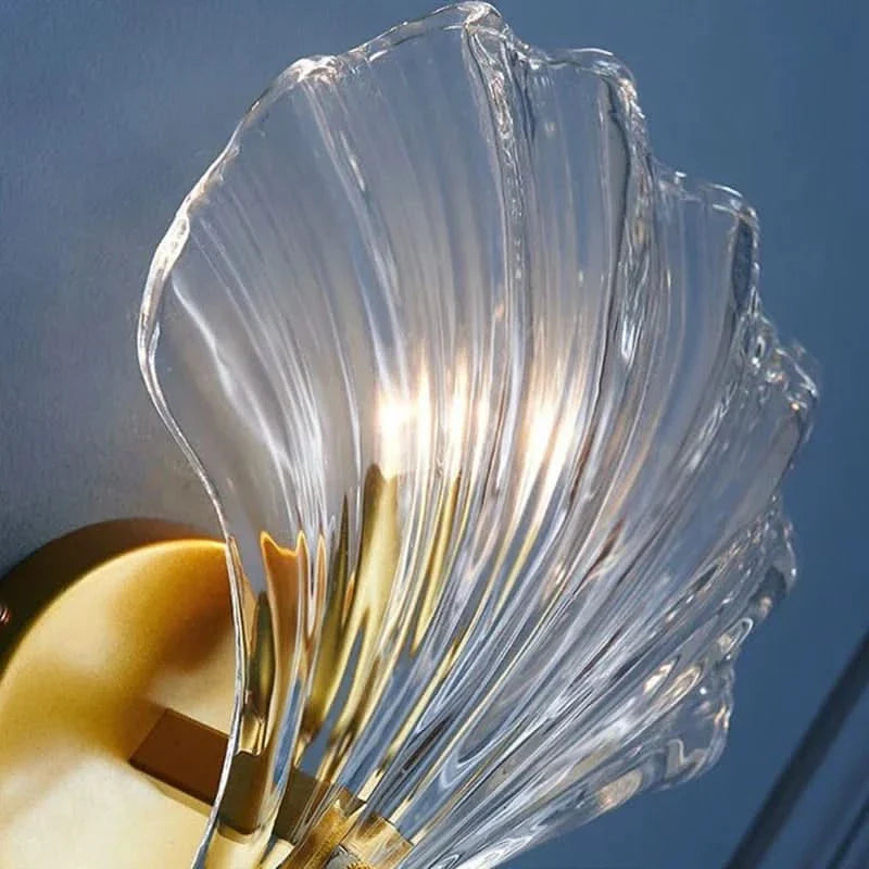 Shell Glass Wall Light – Decorative Fixture with Warm LED Lighting