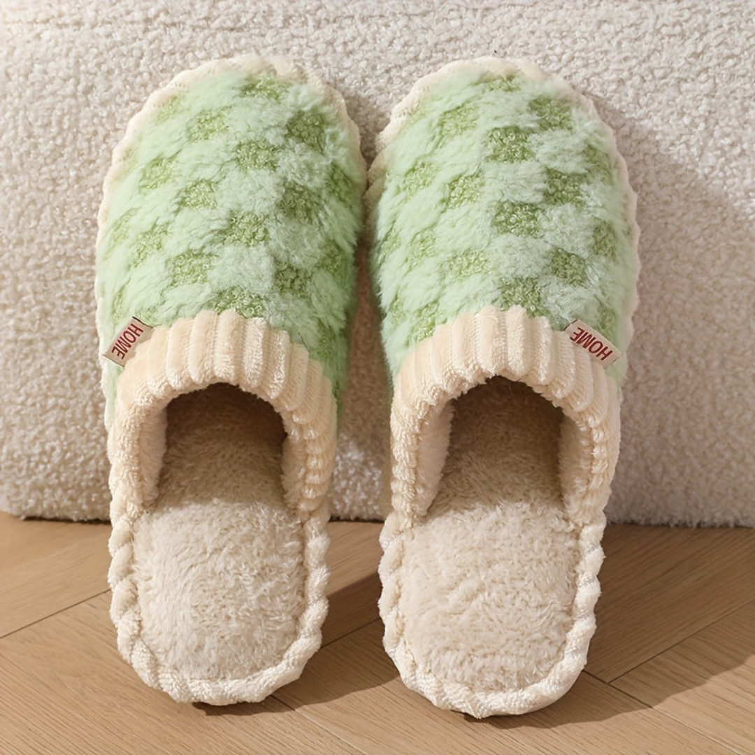Soft and Warm Closed-Toe Winter Slippers