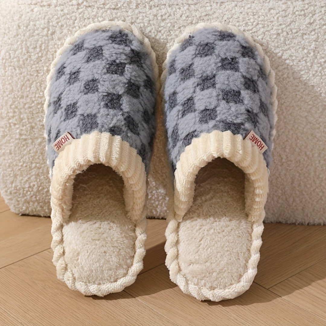 Soft and Warm Closed-Toe Winter Slippers