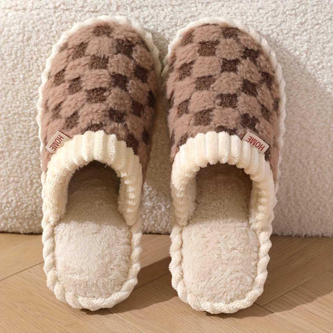 Soft and Warm Closed-Toe Winter Slippers