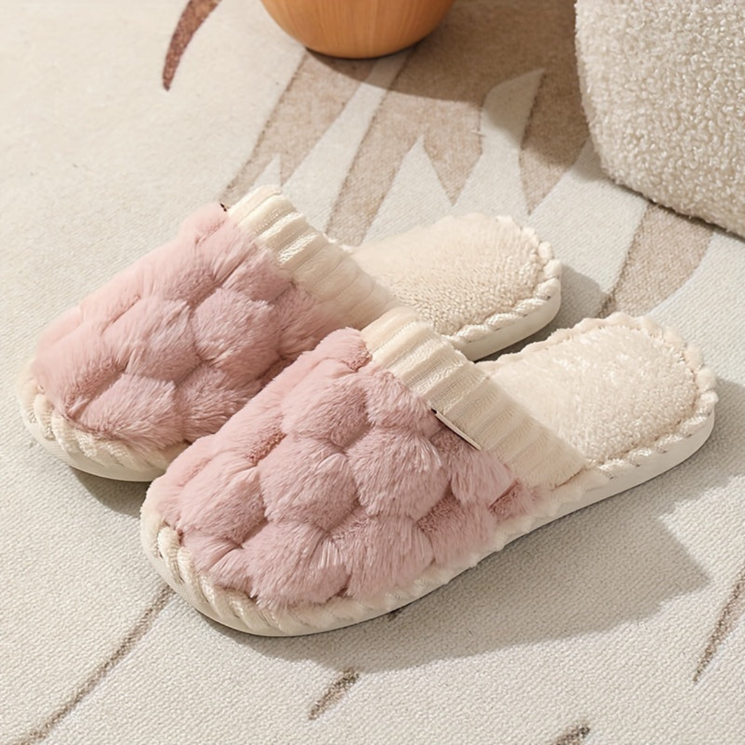Soft and Warm Closed-Toe Winter Slippers