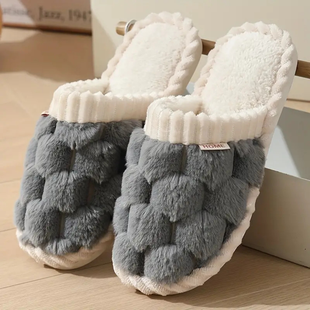 Soft and Warm Closed-Toe Winter Slippers