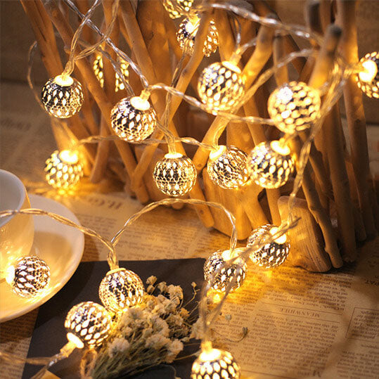 Solar-Powered Metal Globe String Lights for Outdoor Lighting