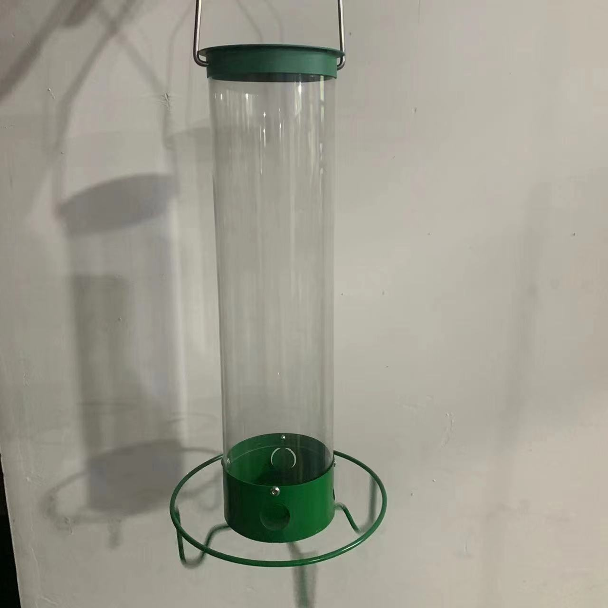 Squirrel-Proof Metal Hanging Tube Bird Feeder for Garden and Outdoor Use