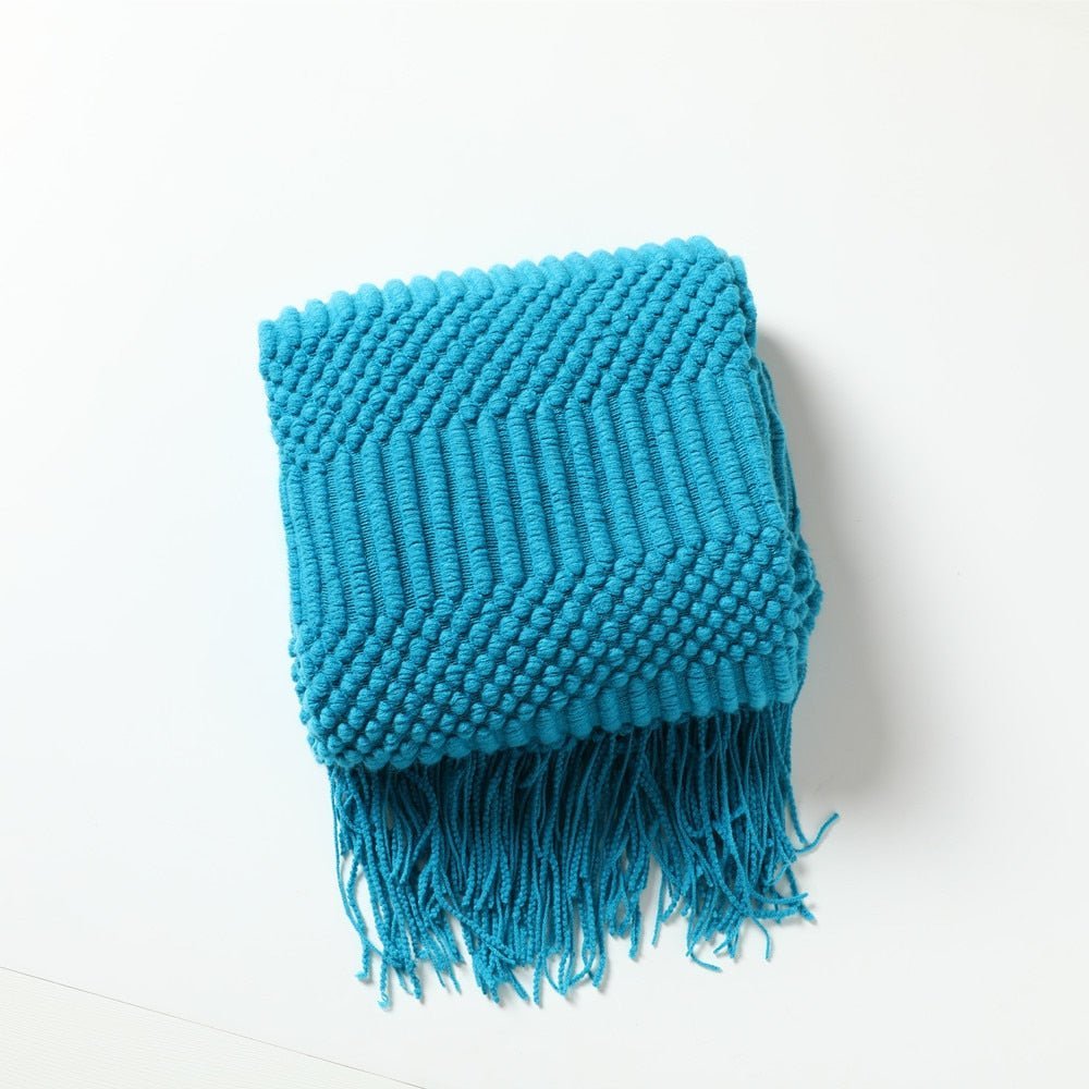 Stylish Knitted Sofa Throw – Scandinavian Elegance & Comfort