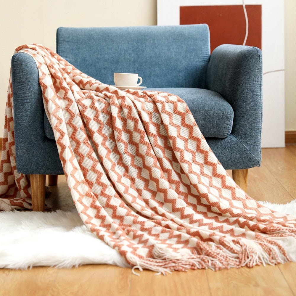 Stylish Knitted Sofa Throw – Scandinavian Elegance & Comfort