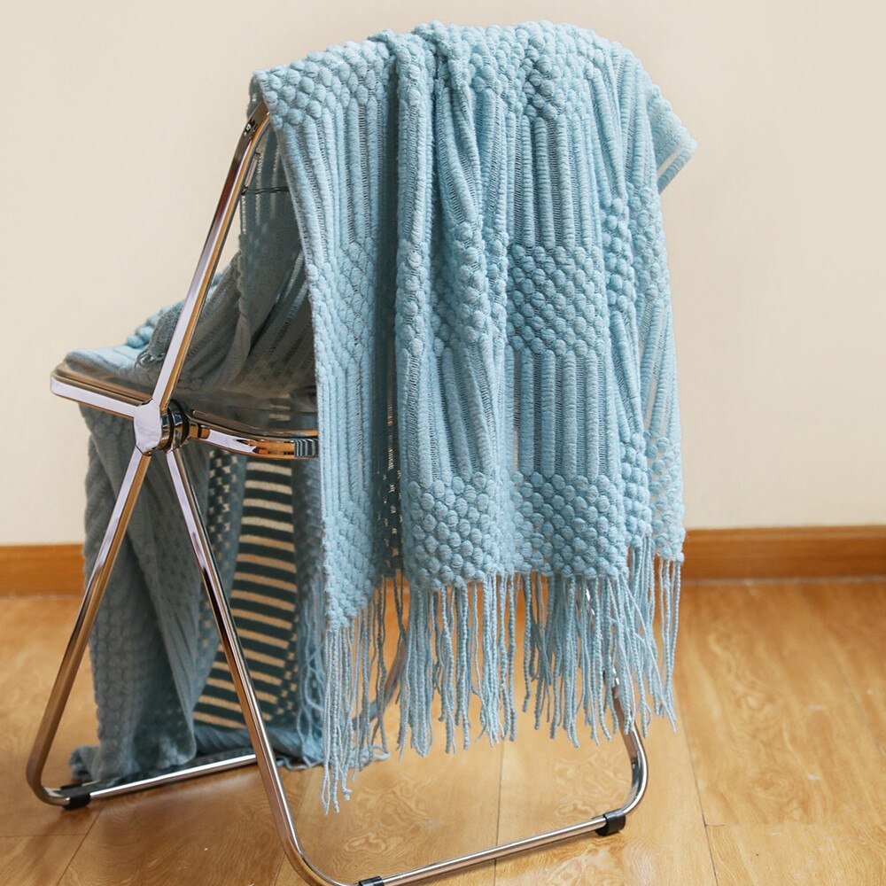 Stylish Knitted Sofa Throw – Scandinavian Elegance & Comfort