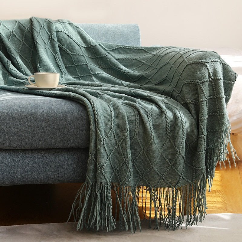 Stylish Knitted Sofa Throw – Scandinavian Elegance & Comfort