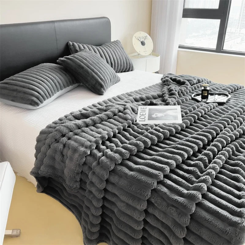 Thick Ribbed Multifunctional Blanket
