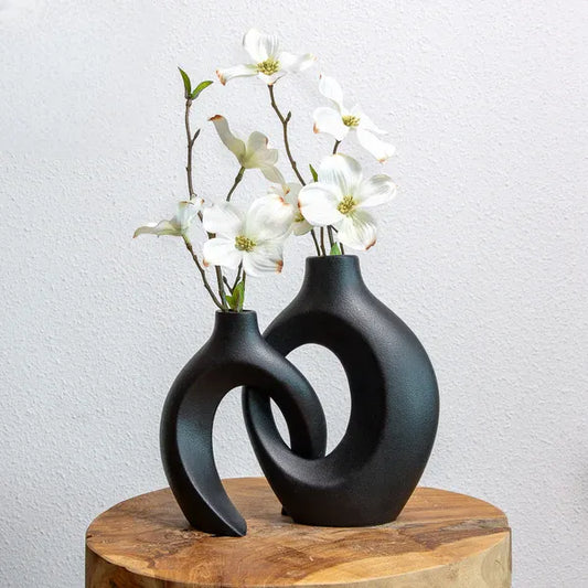 Unique Flower Vase - Intertwined Design