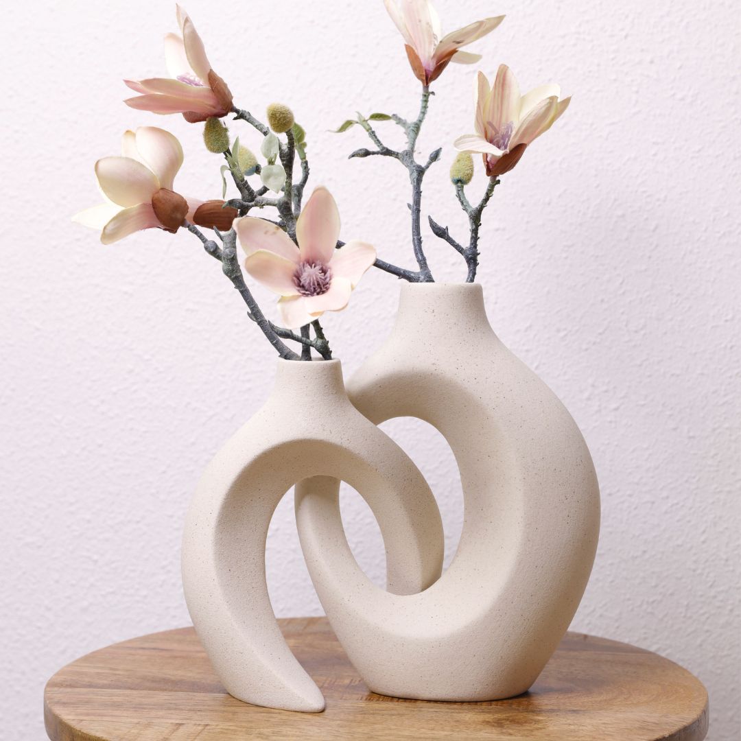 Unique Flower Vase - Intertwined Design