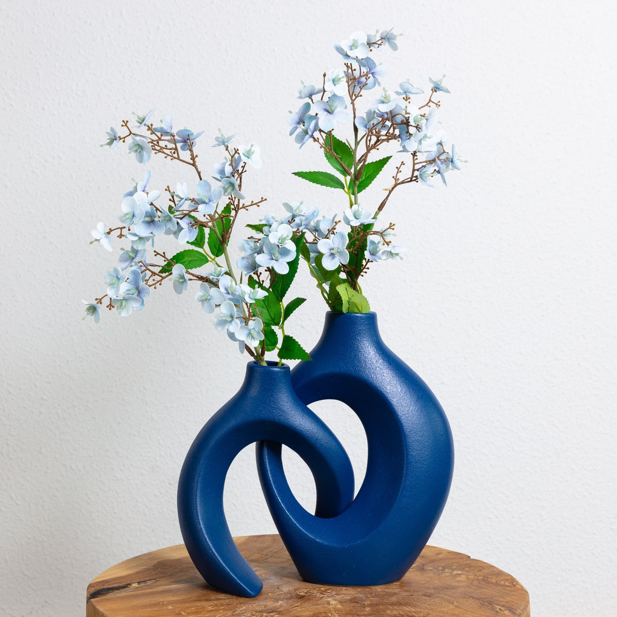 Unique Flower Vase - Intertwined Design