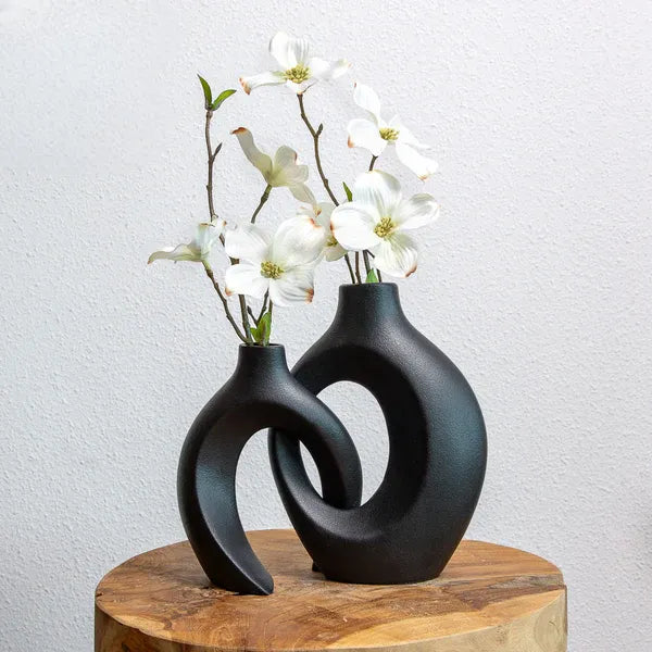 Unique Flower Vase - Intertwined Design