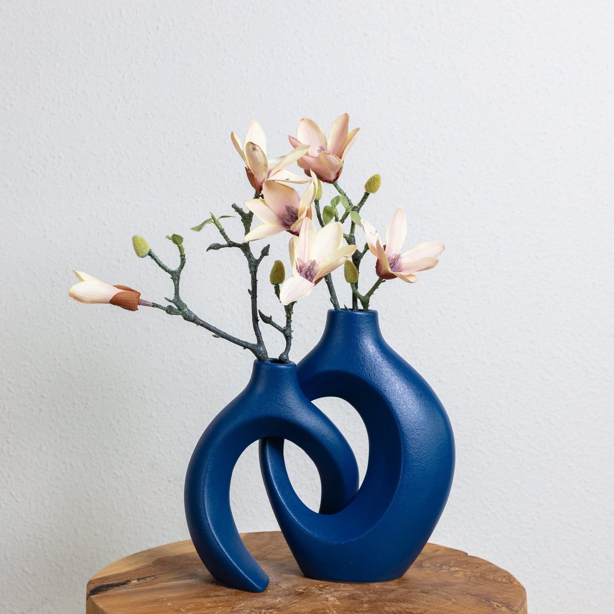 Unique Flower Vase - Intertwined Design