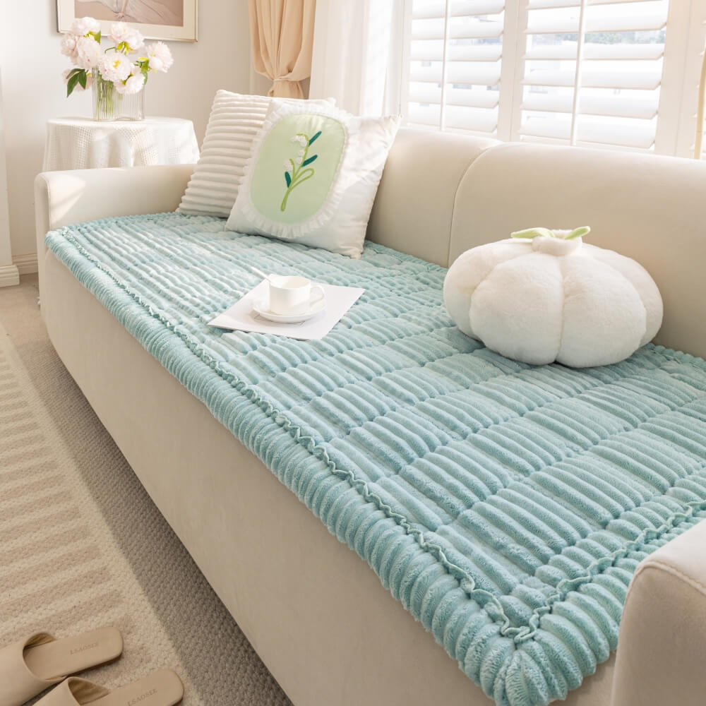 Universal Non-Slip Soft Flannel Pet Sofa Protector