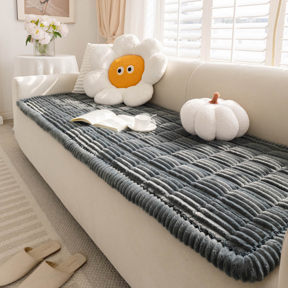 Universal Non-Slip Soft Flannel Pet Sofa Protector