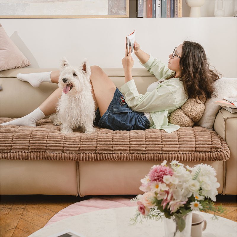 Universal Non-Slip Soft Flannel Pet Sofa Protector