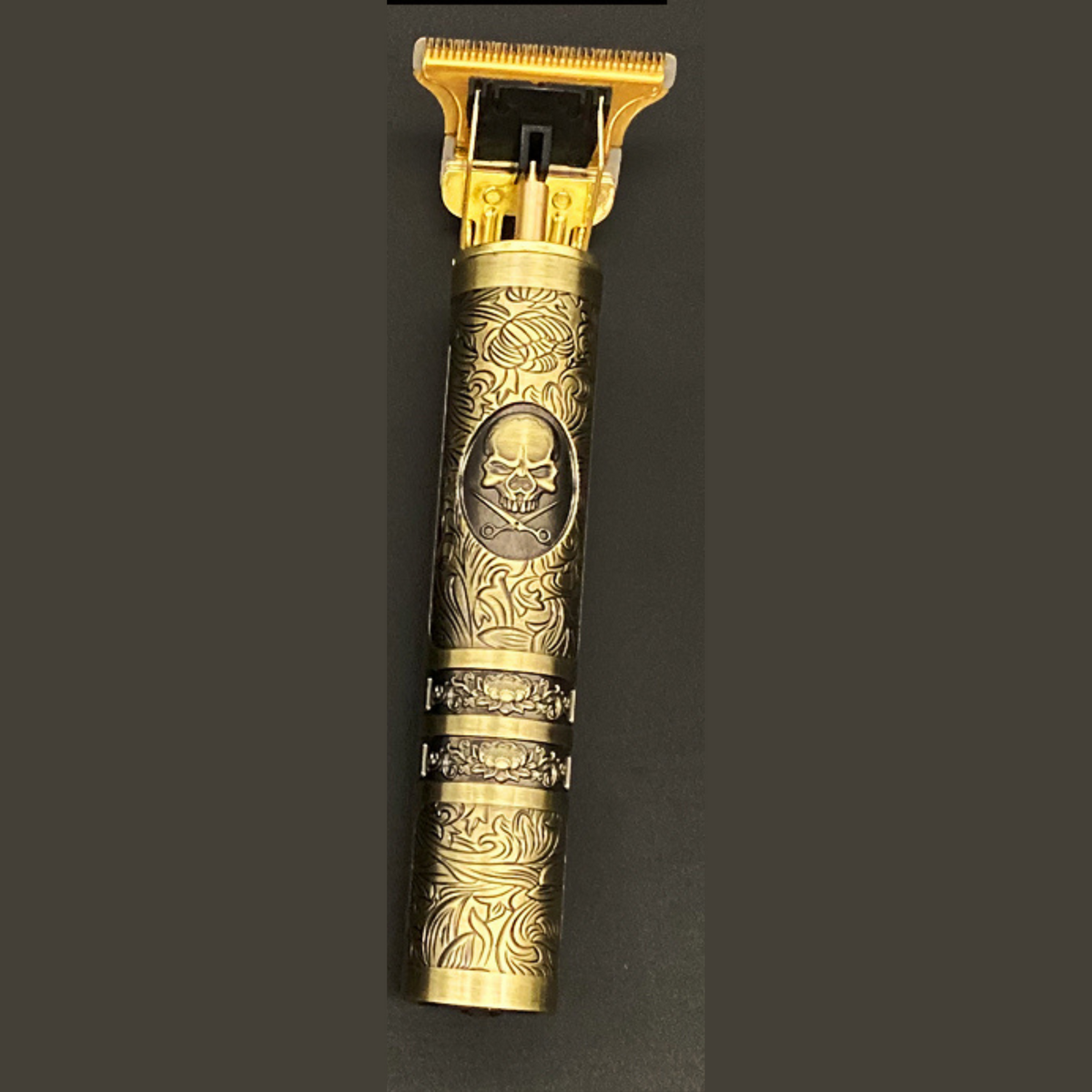 Vintage Skull Hair Trimmer - Rechargeable Incl. Guide Combs