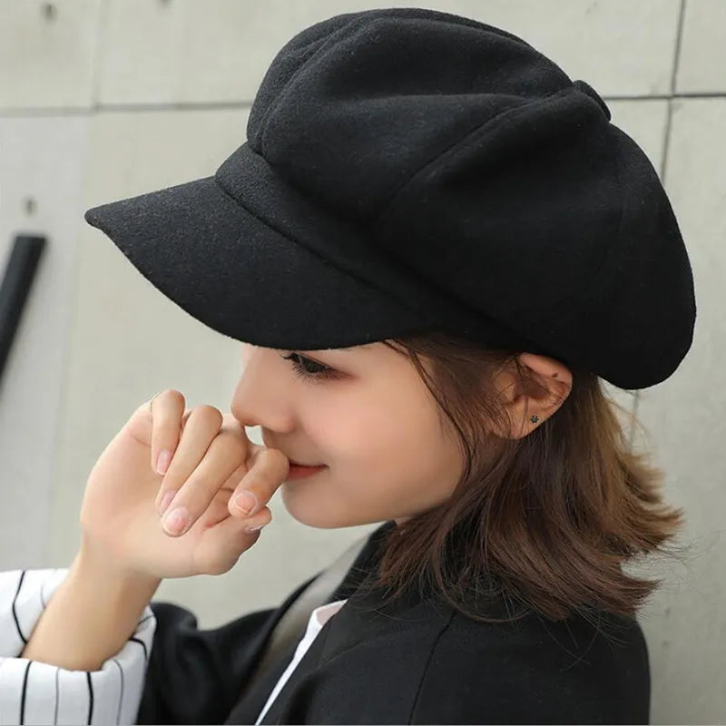 Vintage-Style Cap for Winter Comfort