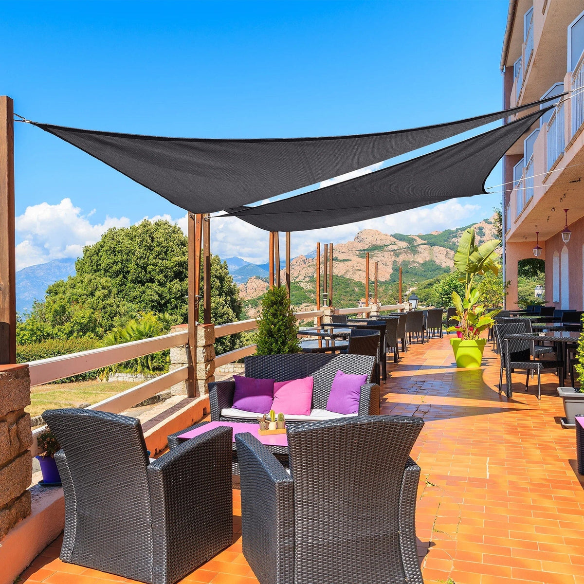 Weather-Resistant Outdoor Shade Sail with UV Protection for Garden and Patio