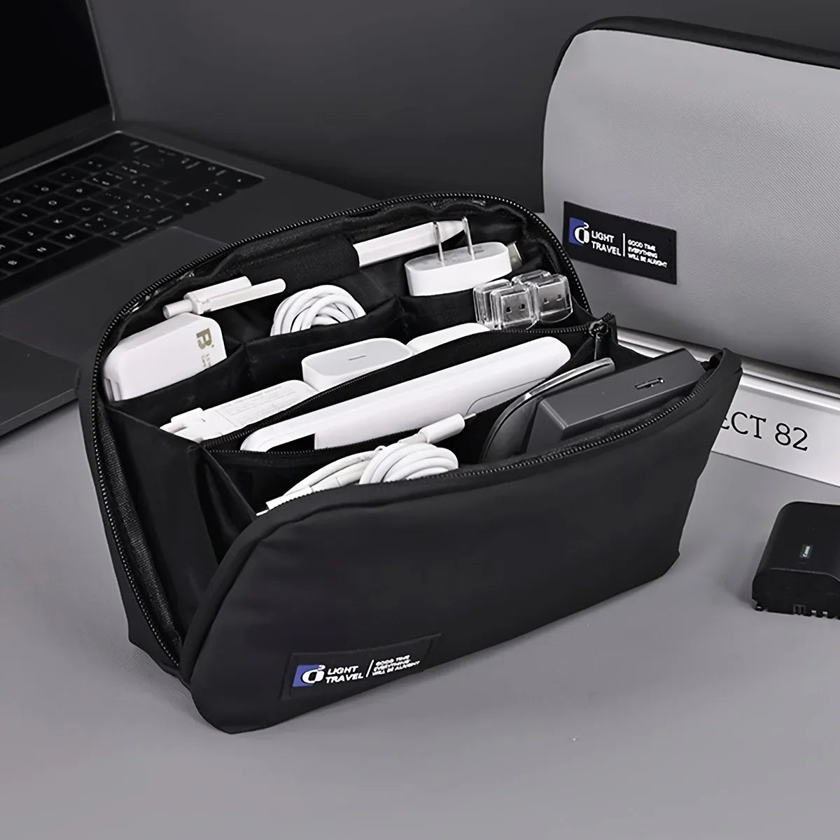 Wide-Opening Tech Organiser