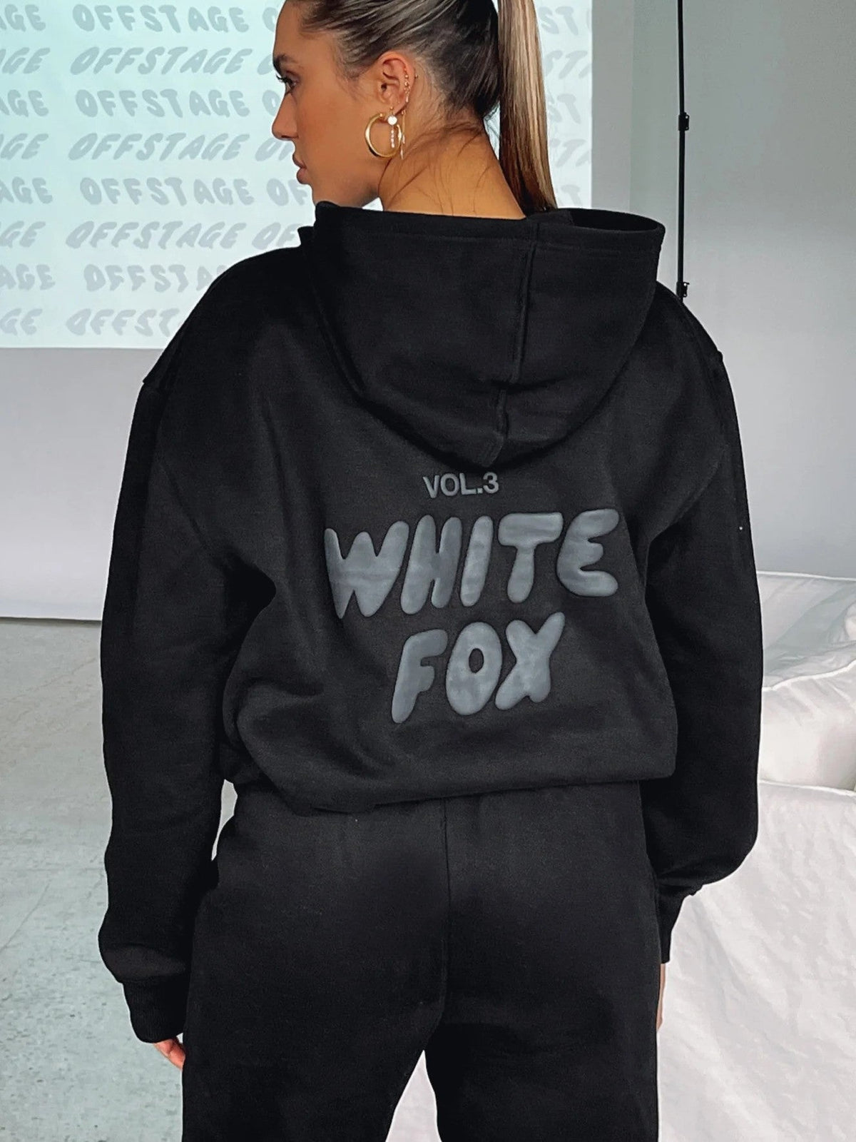 Women's Casual Cropped Tracksuit with Back Graphic Print