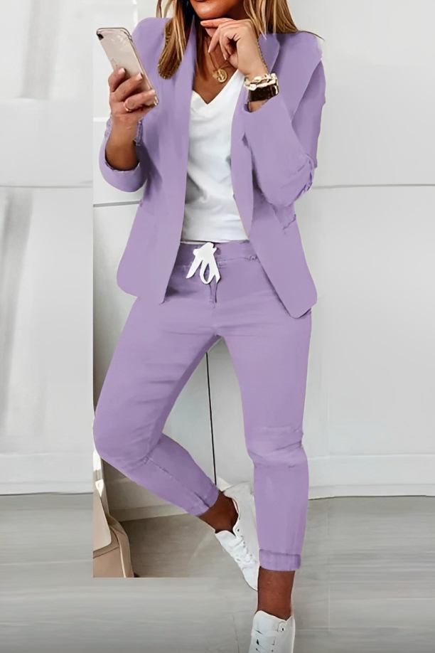 Women's Elegant 2-Piece Suit with Blazer