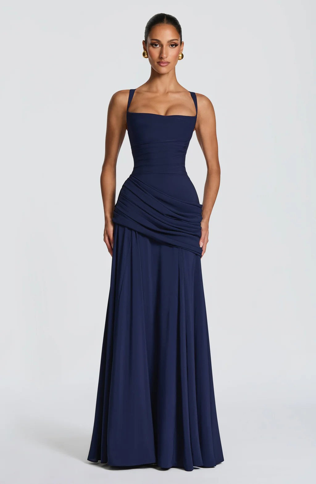 Women's Elegant Wedding Dress with Tailored Ruffles and Flowing Chiffon Skirt