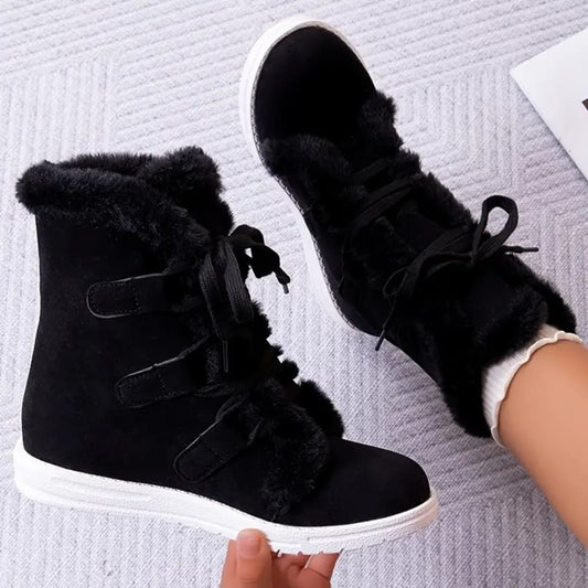 Women's Flat Lace-Up Boots