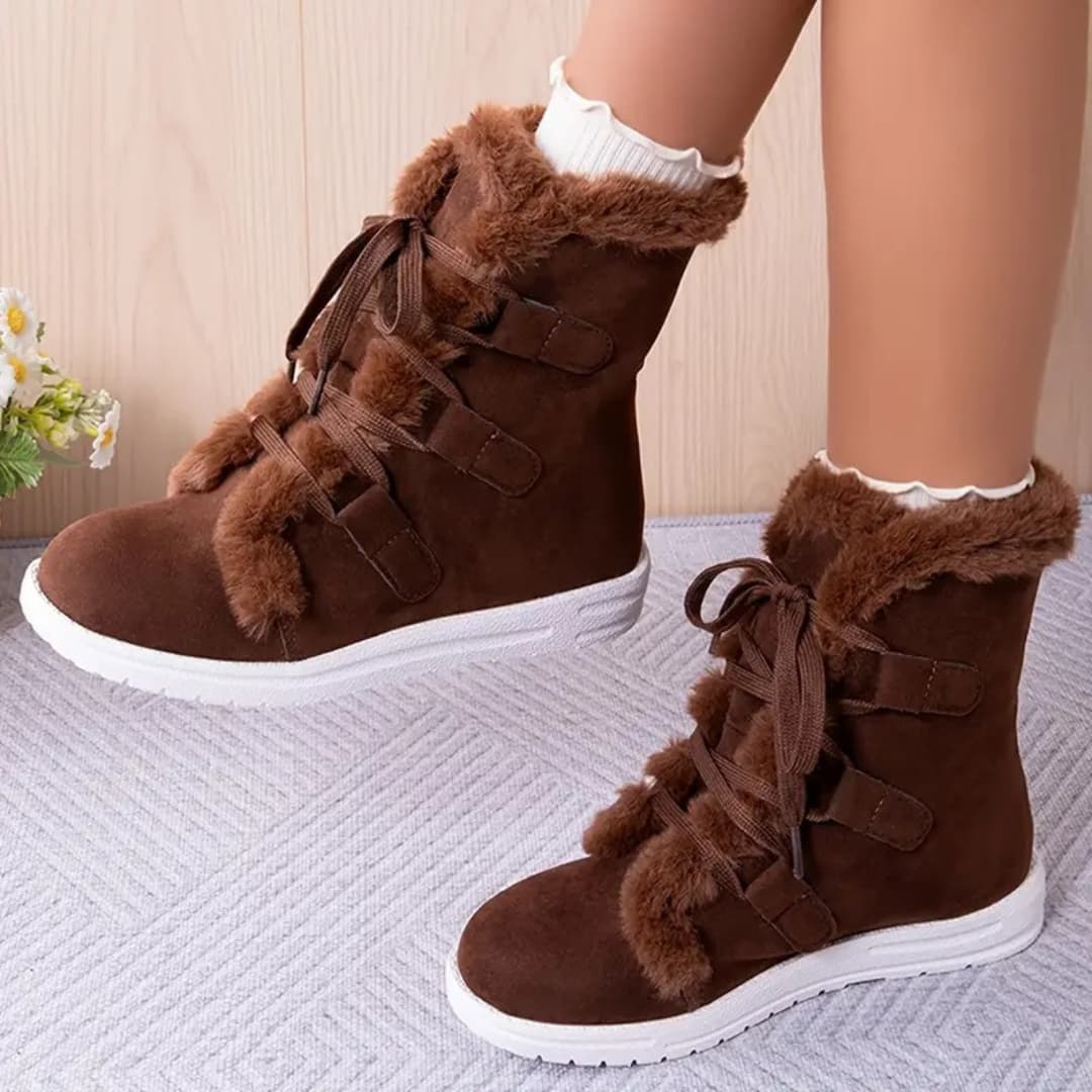 Women's Flat Lace-Up Boots