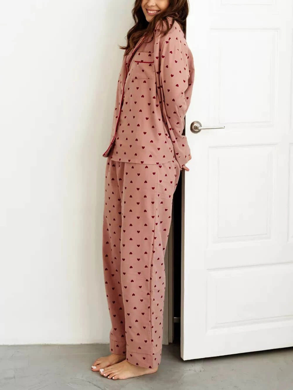 Women's Heart Print Pyjama Set – Piped Trim & Classic Cut