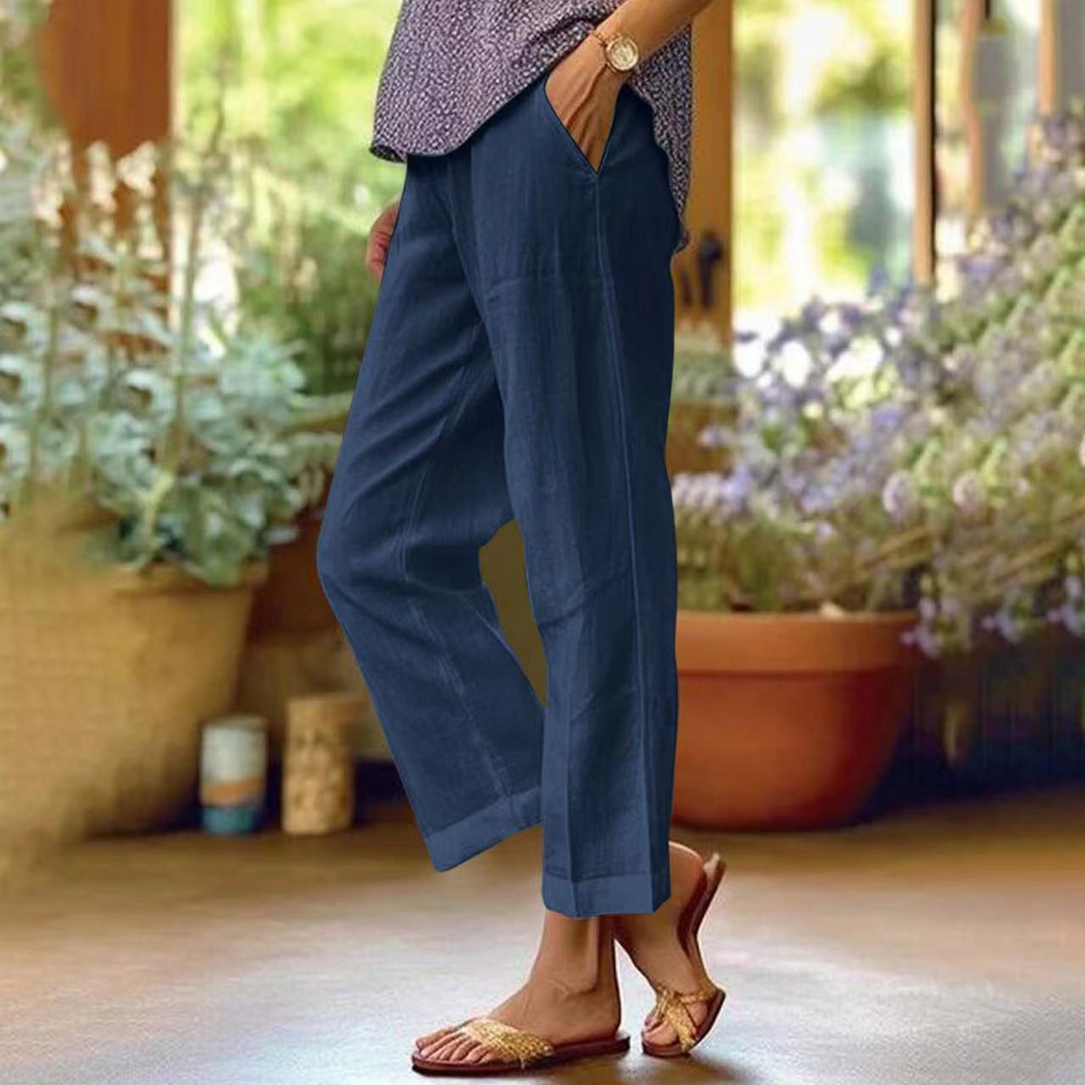 Women's High-Waisted Cropped Trousers