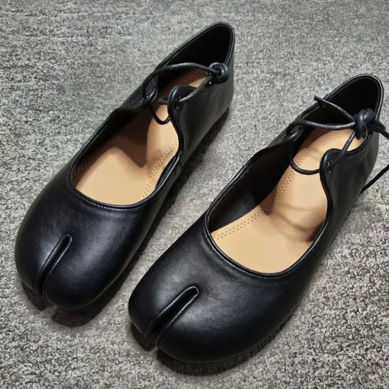 Women's Lace-Up Split-Toe Flats