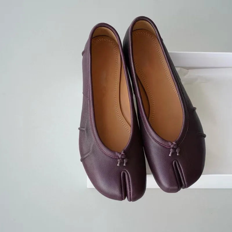 Women's Lace-Up Split-Toe Flats