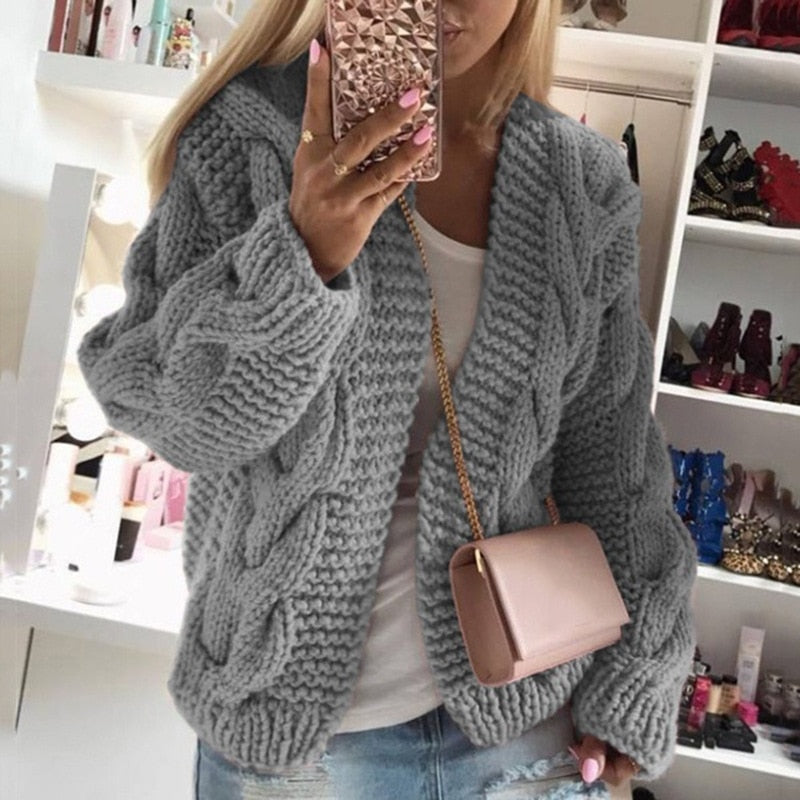 Women's Oversized Cable Knit Cardigan