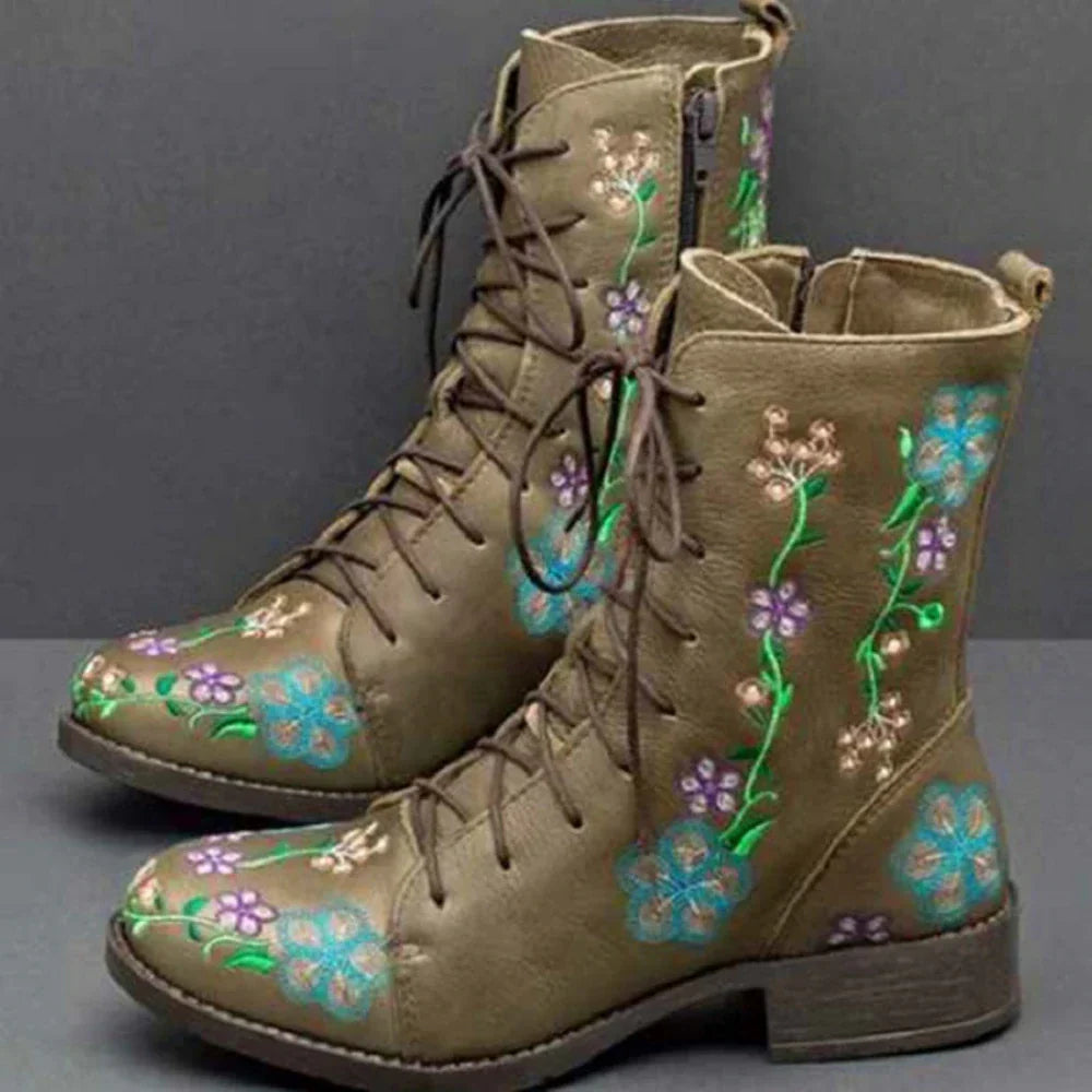 Women's Retro Boots with Ethnic Embroidery and Pointed Toe