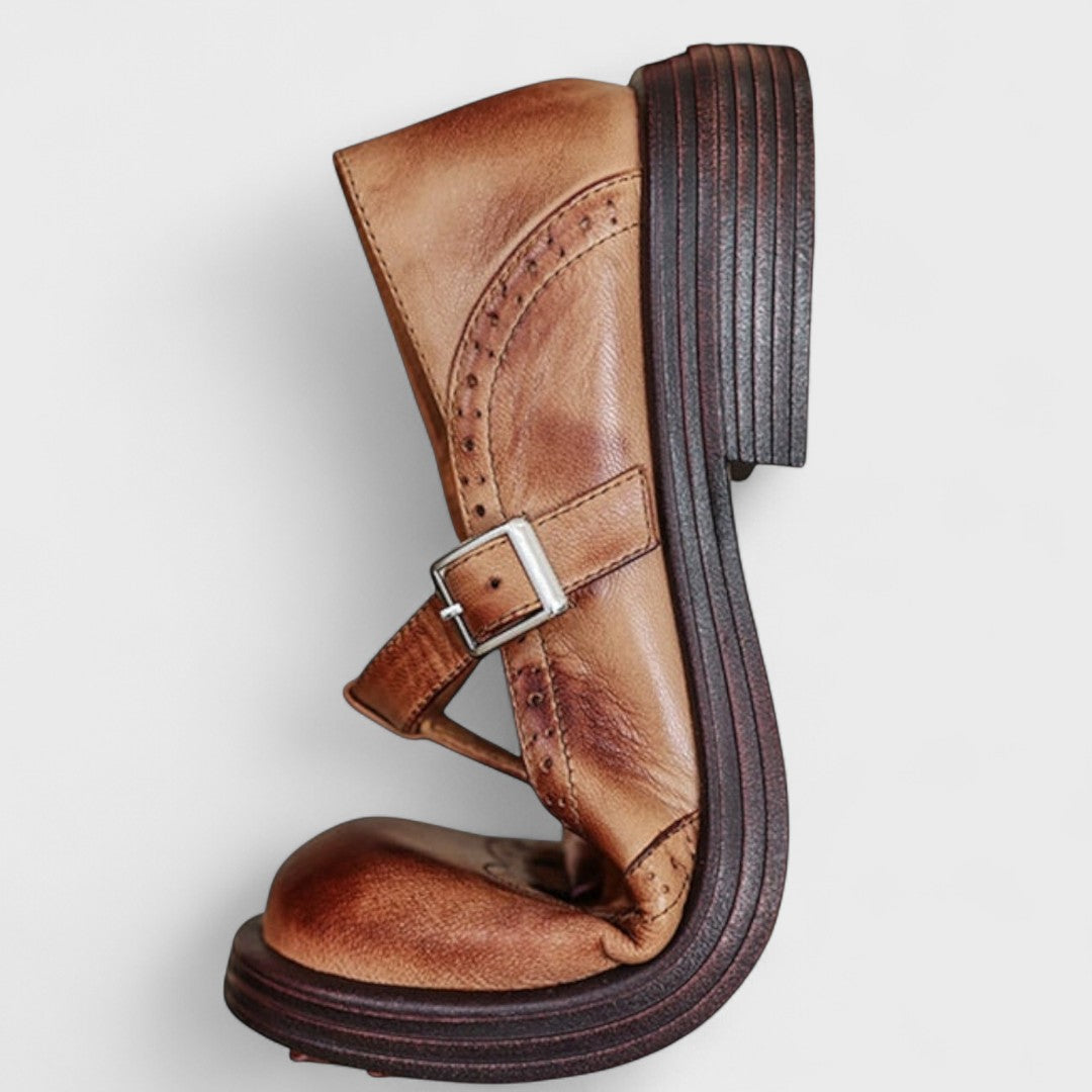 Women's Round Toe Single Strap Wingtip Shoes | Buckle