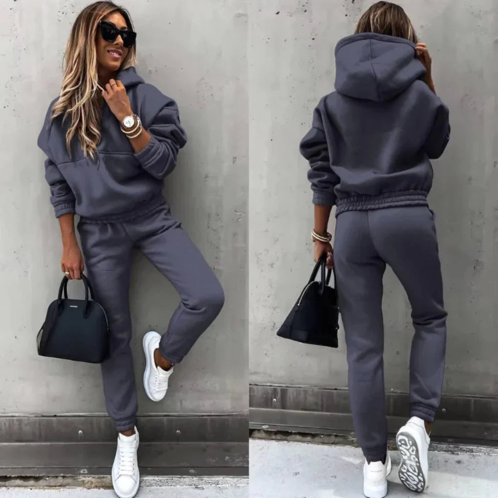 Women's Sporty Tracksuit – Winter Active Layer