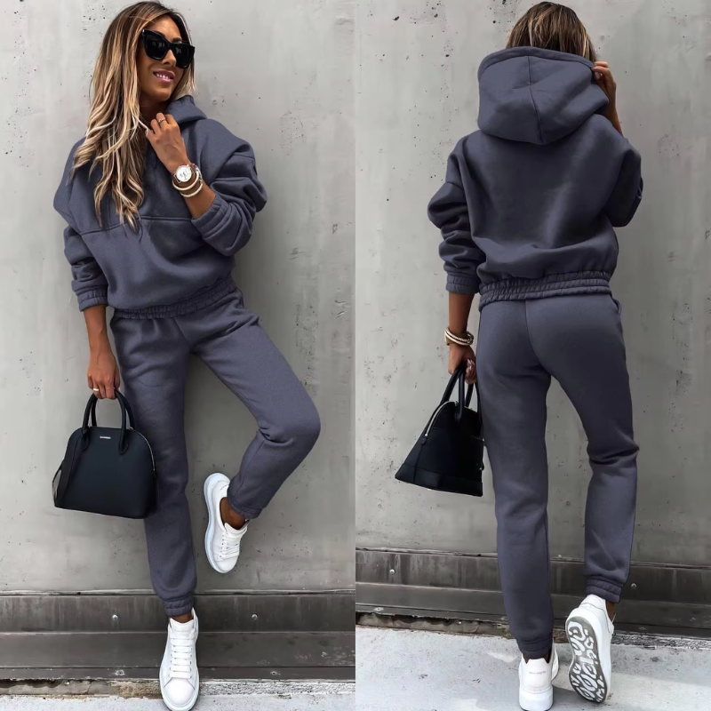 Women's Tracksuit - Comfortable and Stylish Two-Piece Set