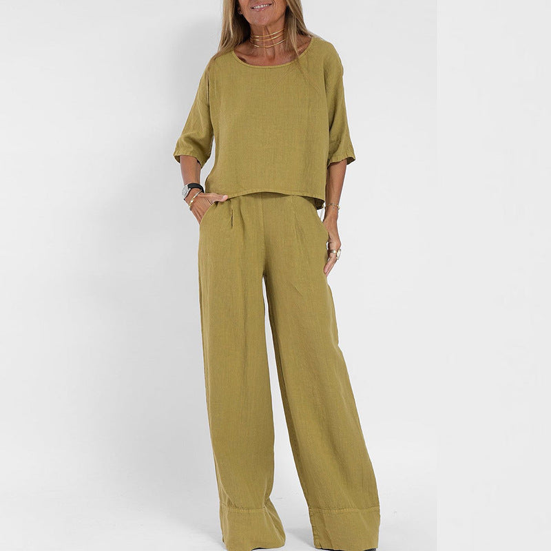 Women's Two-Piece Set – Relaxed Fit – Short-Sleeved Top and Wide-Leg Trousers