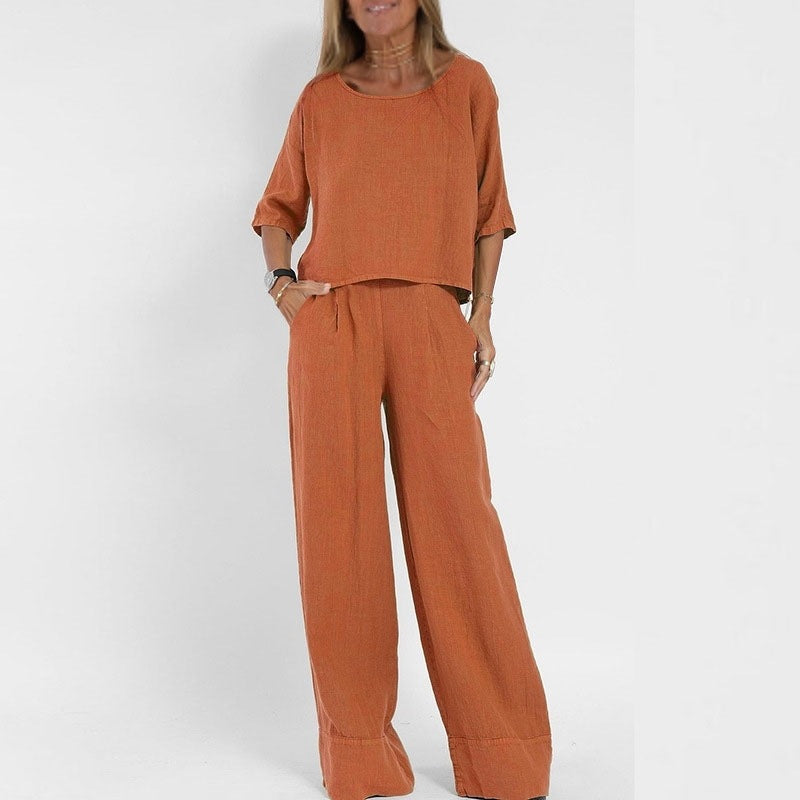 Women's Two-Piece Set – Relaxed Fit – Short-Sleeved Top and Wide-Leg Trousers